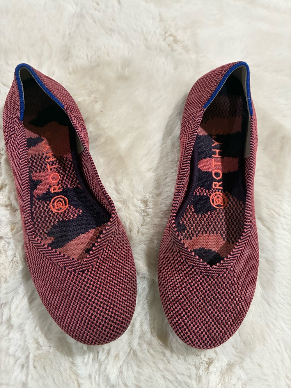Rothy’s Women's Red Burgundy Wine Knit Slip-On Flats with Navy Trim